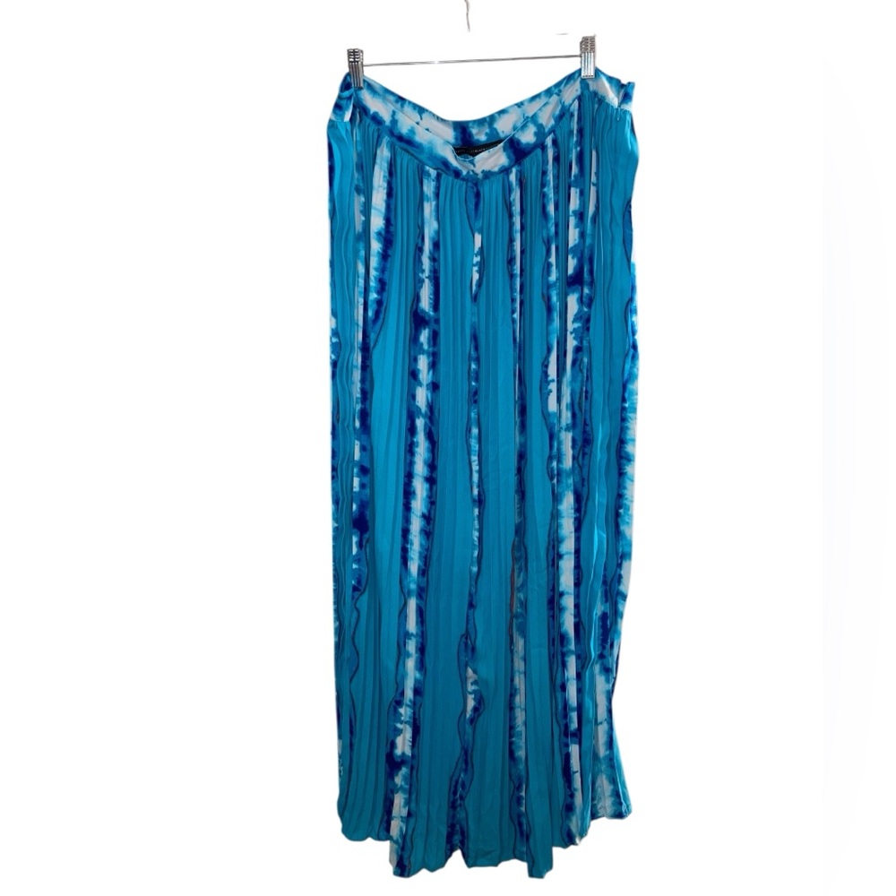 White House/ black market NEW size 16 scuba  blue tie dye skirt